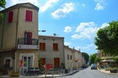 Ruta-de-la-lavanda-Revest-du-Bion-pueblo